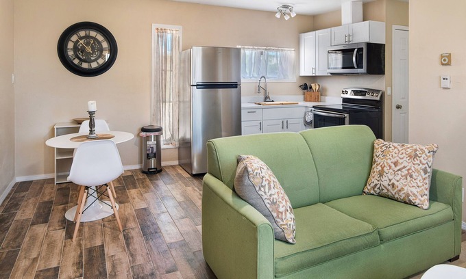 Las Cruces Cottage | The Hideaway