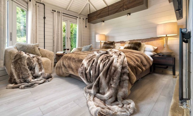 Bowness-on-Windermere Cabin | The Higher Longtail Lodge
