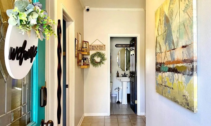 Sherwood House | The Hobo Haven: Great for Military +Healthcare + Business