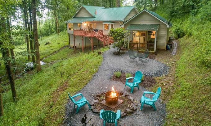 Sylva House | The Holliday House - Private, Mountain Home on a Creek.
