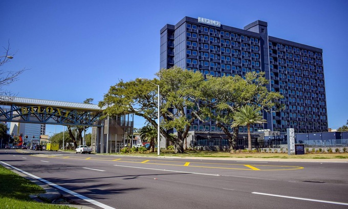 Biloxi Hotel | The Hotel Legends