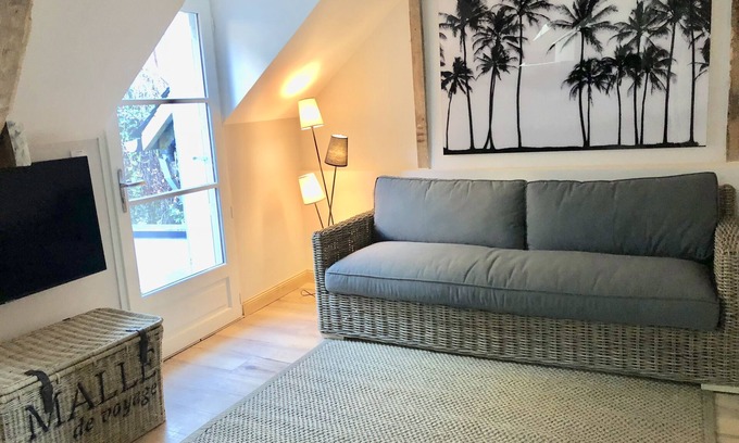 Terrasson-la-Villedieu House | The Houses of Périgord "Malpas side"