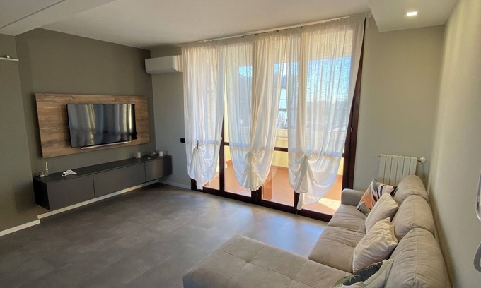 Concorezzo Apartment | [The House of David] Milan Monza