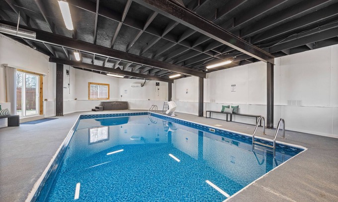 Milan House | The Indoor Oasis- Indoor Heated Pool Near Cedar Point & Sandusky