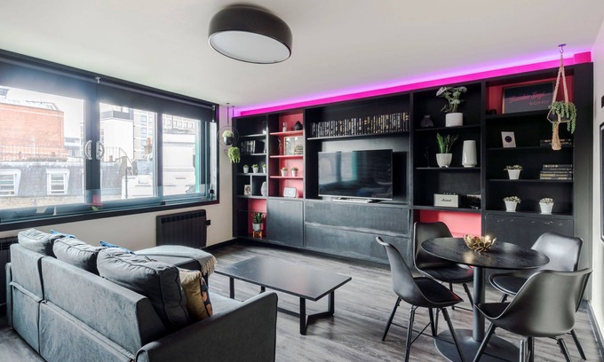 Soho Apartment | The Influencer Suite - Soho - by Frankie Says