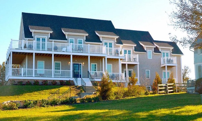 Block Island Hotel | The Inn at Spring House