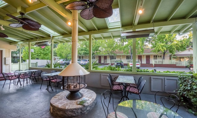Calistoga Hotel | The Inn on Pine