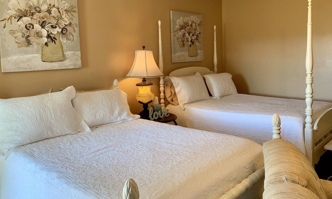 Fowlstown House | The inn on the farm