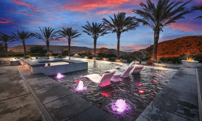 Temecula Villa | ★The Iron Mansion 9 Acre Luxurious Private Resort 12000 ft Event Space! ★