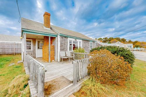 Dennis Port House | The Jib & The Genoa