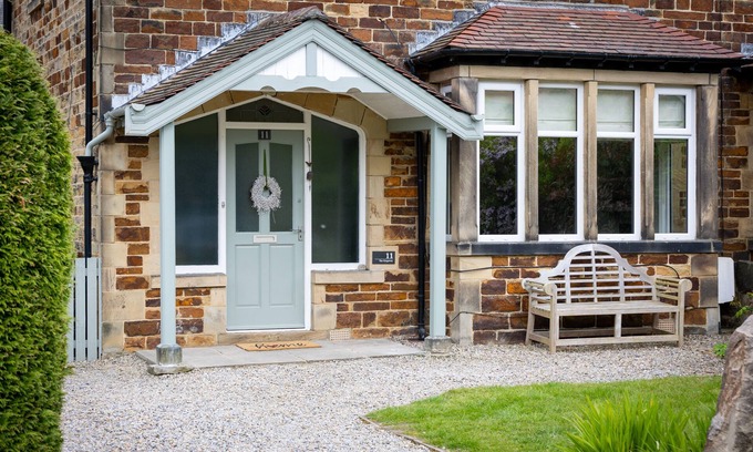 Ilkley Cottage | The Kingsway - a house that sleeps 5 guests in 3 bedrooms