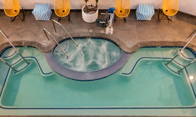 Venice Hotel | The Kinney Venice Beach, 2 Boulevard City View 2 Queens!