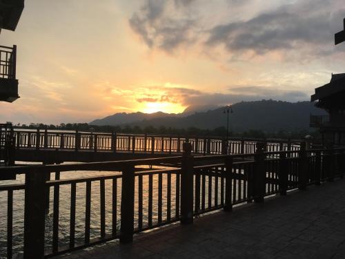 Kuala Teriang Resort | THE LAGOON WATER CHALET