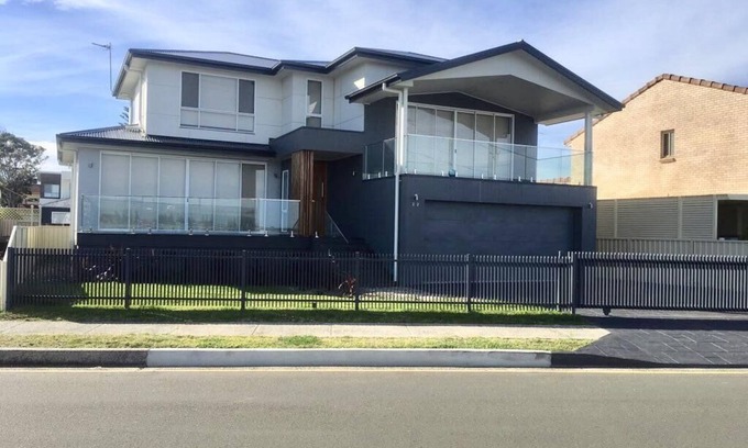 Windang House | The Lakehouse Windang