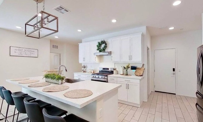Lancaster House | The Lancaster Gem!nn