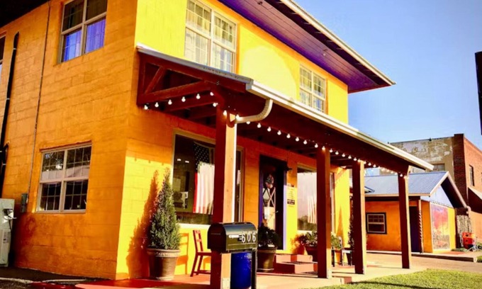 Clear Creek Hotel | The Last Cowboys Court