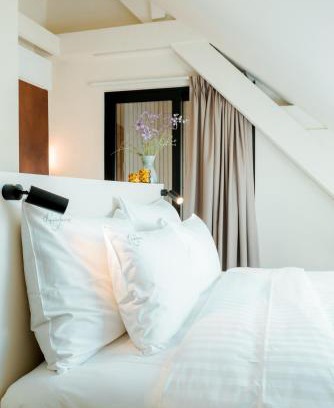 Ghent Hotel | The Librarian by Domani Hotels