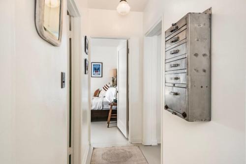 West Beach Apartment | The Library Suite - The Marlowe Boutique Hotel