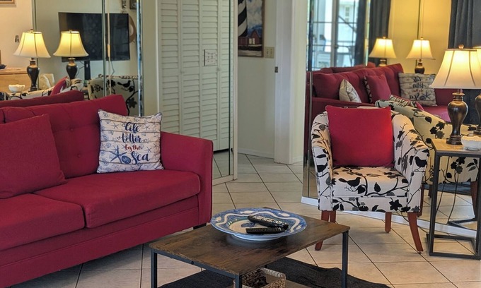 Lutz Condo | The Lighthouse 1 bedroom Pet friendly