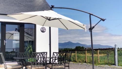 Newry House | The Lighthouse Cottage