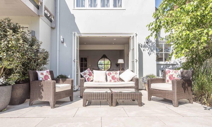 Thorpeness Apartment | The Lily Pad - sleeps 2 guests in 1 bedroom
