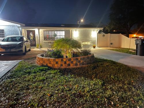 Pinecrest West Park Apartment | The little Paris suite