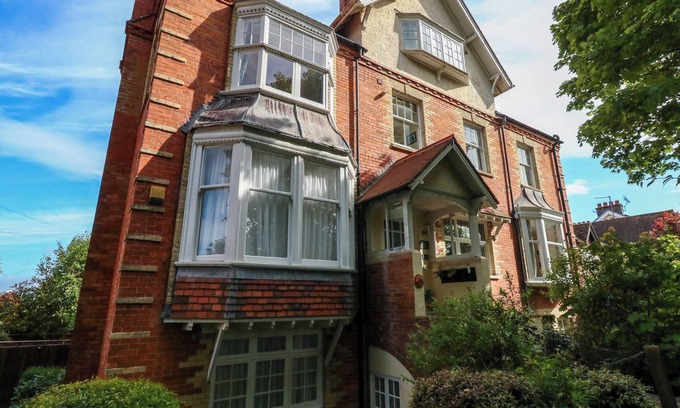 Weymouth Cottage | THE LOBSTER POT, family friendly, country holiday cottage in Weymouth