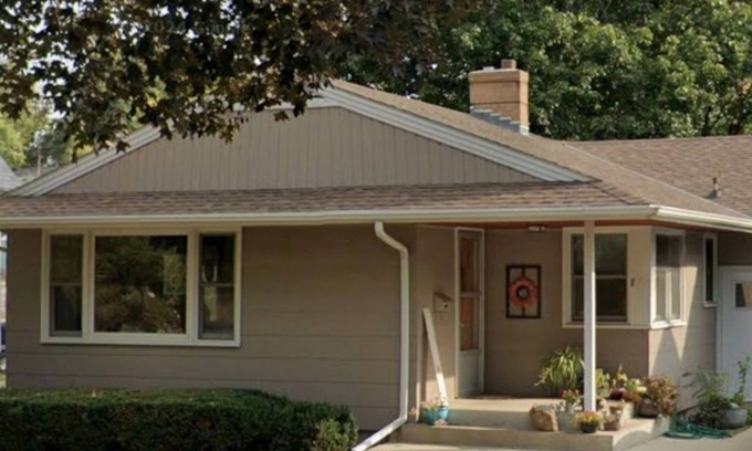 New Ulm House | The Local On Washington