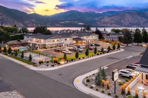 Wapato Point Hotel | The Lodge Lake Chelan