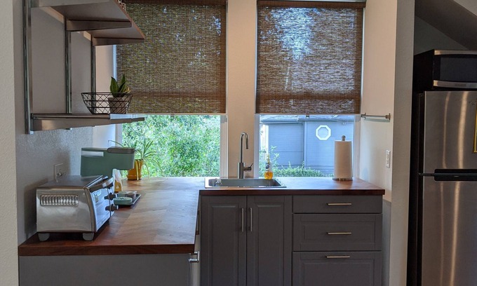 Richmond House | The Loft: Modern Open space in Southeast Portland