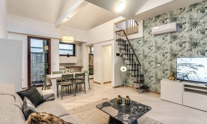 Gianicolense Apartment | The Loft Trastevere