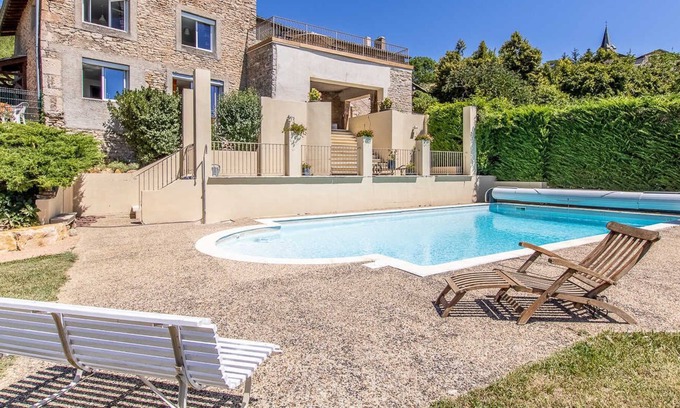 La Roche-Vineuse House | The Logis of the Fairies - THE WINE ROCK