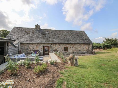 Oswestry House | The Long House