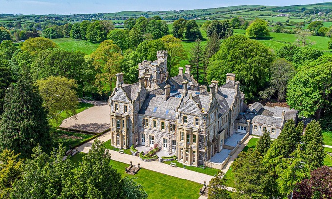 Newland Near Ulverston Cottage | THE LUCY SUITE STONE CROSS MANSION, family friendly in Ulverston