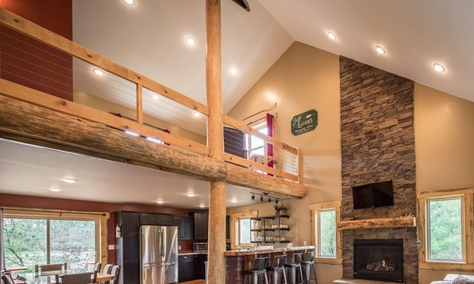 Wisconsin Dells House | The Luxurious Turkey Run