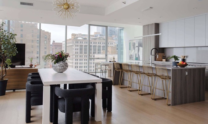 Downtown Chicago Apartment | The Lyra: Luxury Group Getaway - Two Penthouses