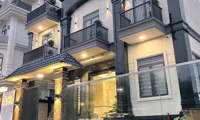 Binh Tan Hotel | The Malibu Saigon