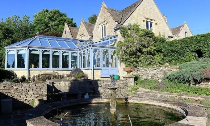 Burford Cottage | THE MALT HOUSE, pet friendly, character holiday cottage in Burford