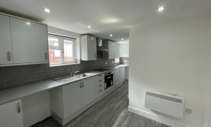Cradley Apartment | The Malt Mill Sky Tv Netflix Fast Wifi