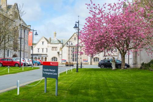 Bangor Hotel | The Management Centre
