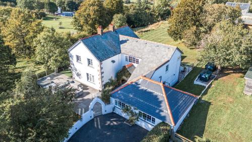 Llandudno Junction House | The Manor House Skerry Vore