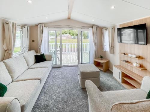 Glenesk House | The Manor Retreat