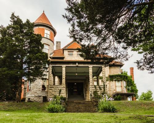 Springfield Bed & Breakfast | The Mansion at Elfindale