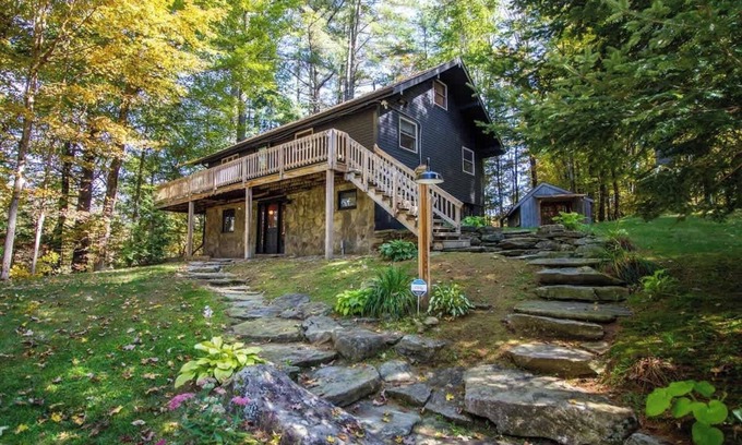 Londonderry House | The Maple Retreat | 20 Min to Stratton w/Sauna