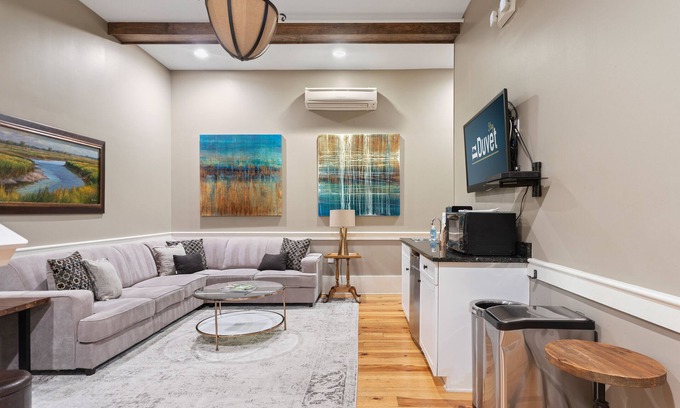 Charleston Historic District Apartment | The Marquee On King & and Historic Market!