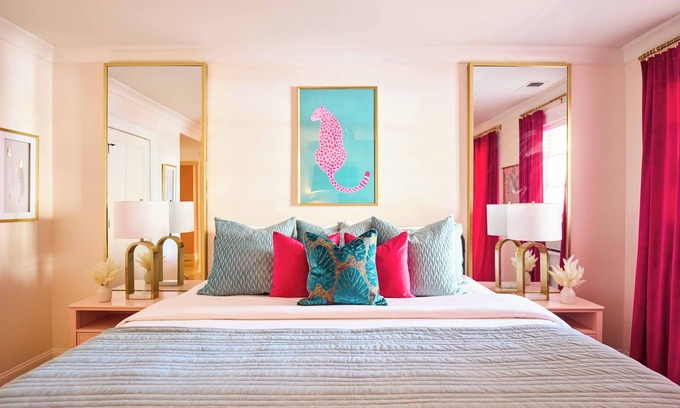 Historic District - North House | The Merchant on York St