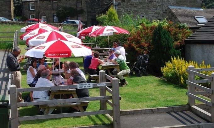 Eyam Hotel | The Miners Arms