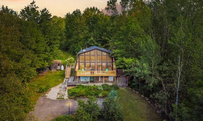 Jackson House | The Mountain Villa | Hot Tub, Mt. Washington Views