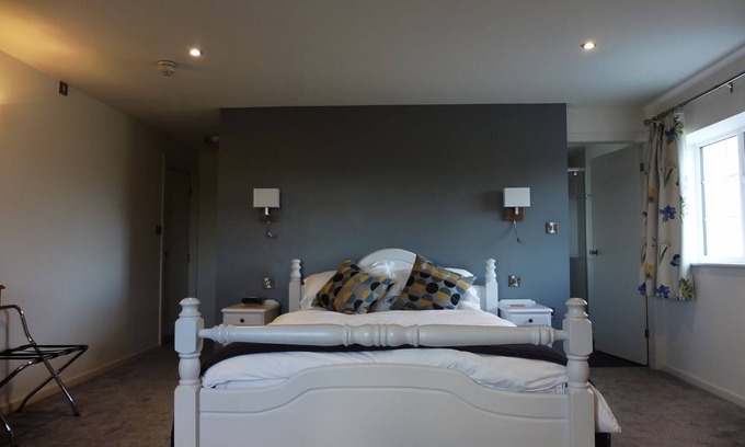 Pickhill Hotel | The Nags Head