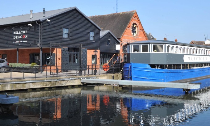 Reading City Centre Hotel | The Narrowboat